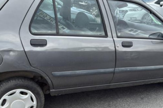 Malle/Hayon arriere RENAULT CLIO 1
