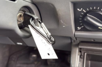 Malle/Hayon arriere RENAULT CLIO 1