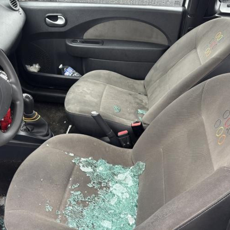 Capot RENAULT TWINGO 2 Photo n°15