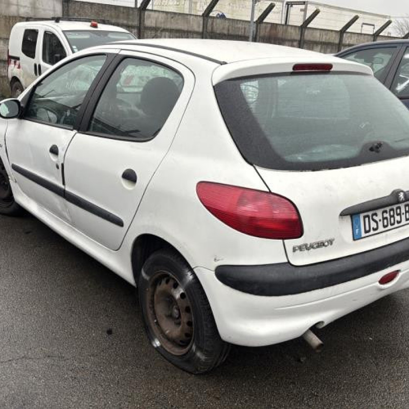 Capot PEUGEOT 206 Photo n°11