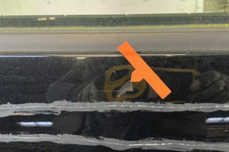 Porte avant droit PEUGEOT 208 1