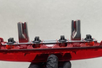 Feu arriere stop central PEUGEOT 208 1