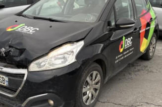 Feu arriere stop central PEUGEOT 208 1
