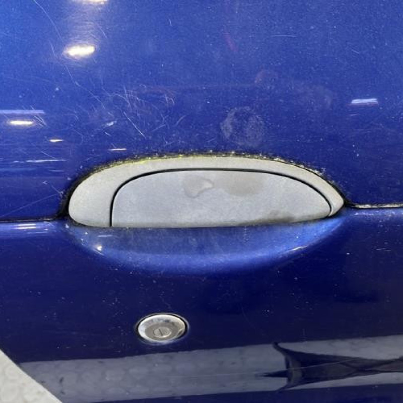 Porte avant droit RENAULT MEGANE 1 Photo n°2