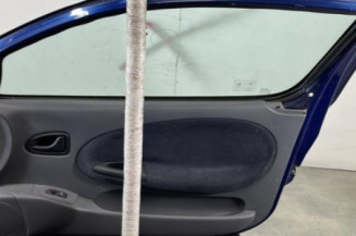 Porte avant droit RENAULT MEGANE 1