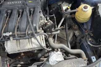 Porte avant droit RENAULT MEGANE 1