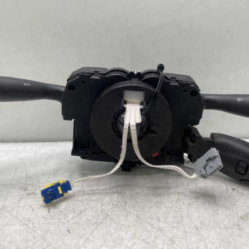 Com (Bloc Contacteur Tournant+Commodo Essuie Glace+Commodo Phare) PEUGEOT 308 1 Photo n°1