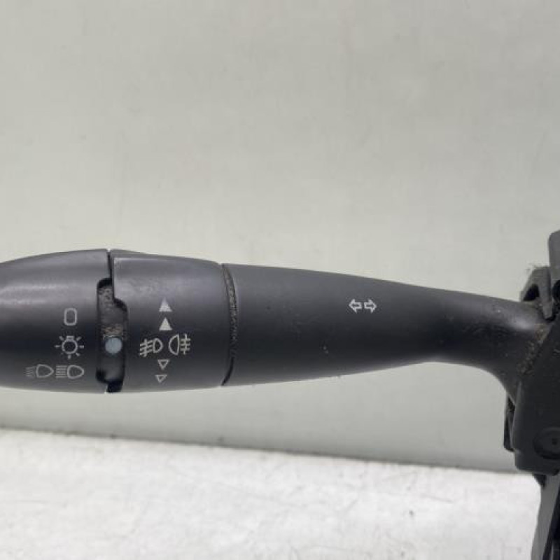 Com (Bloc Contacteur Tournant+Commodo Essuie Glace+Commodo Phare) PEUGEOT 308 1 Photo n°3