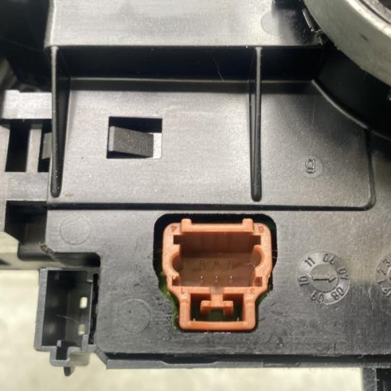 Com (Bloc Contacteur Tournant+Commodo Essuie Glace+Commodo Phare) PEUGEOT 308 1 Photo n°6