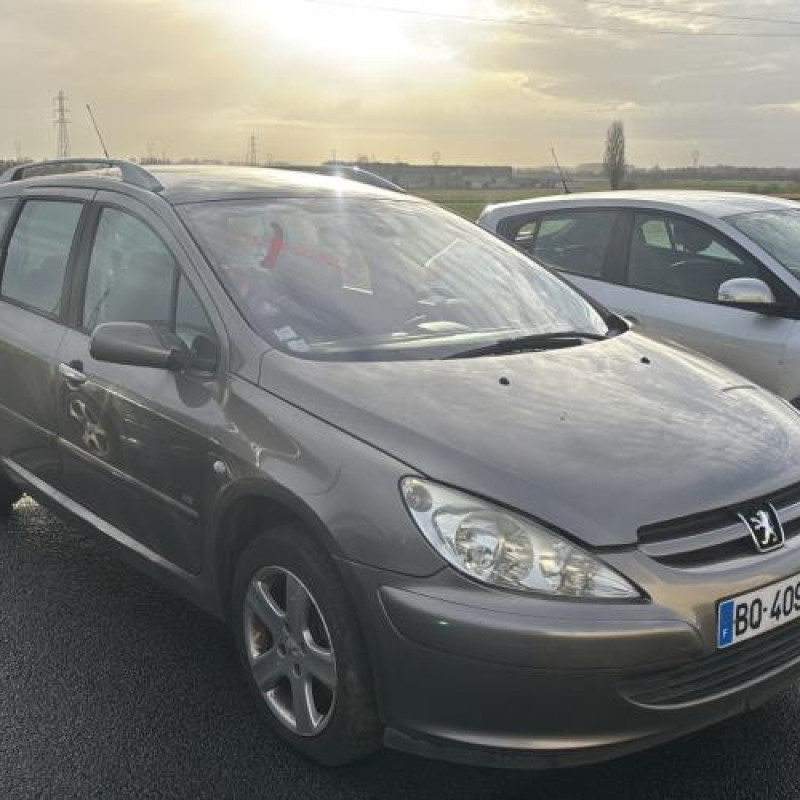 Pare choc arriere PEUGEOT 307 Photo n°8