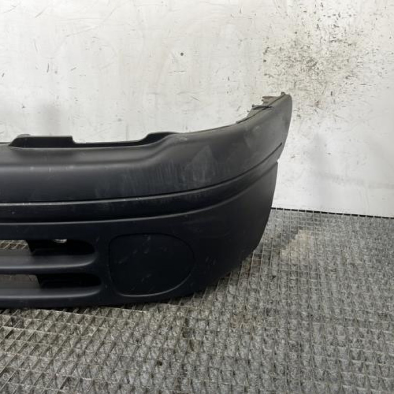 Pare choc avant RENAULT CLIO 2 Photo n°3