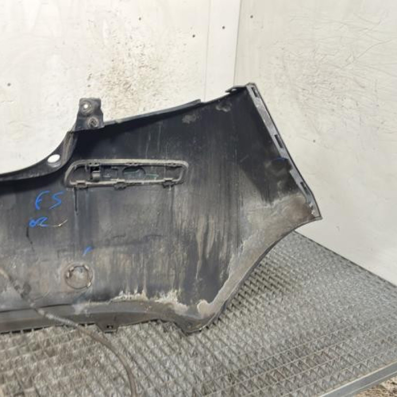 Pare choc arriere RENAULT CLIO 3 Photo n°4