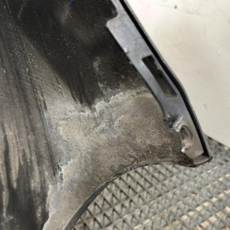 Pare choc arriere RENAULT CLIO 3 Photo n°5