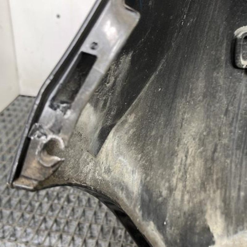 Pare choc arriere RENAULT CLIO 3 Photo n°8