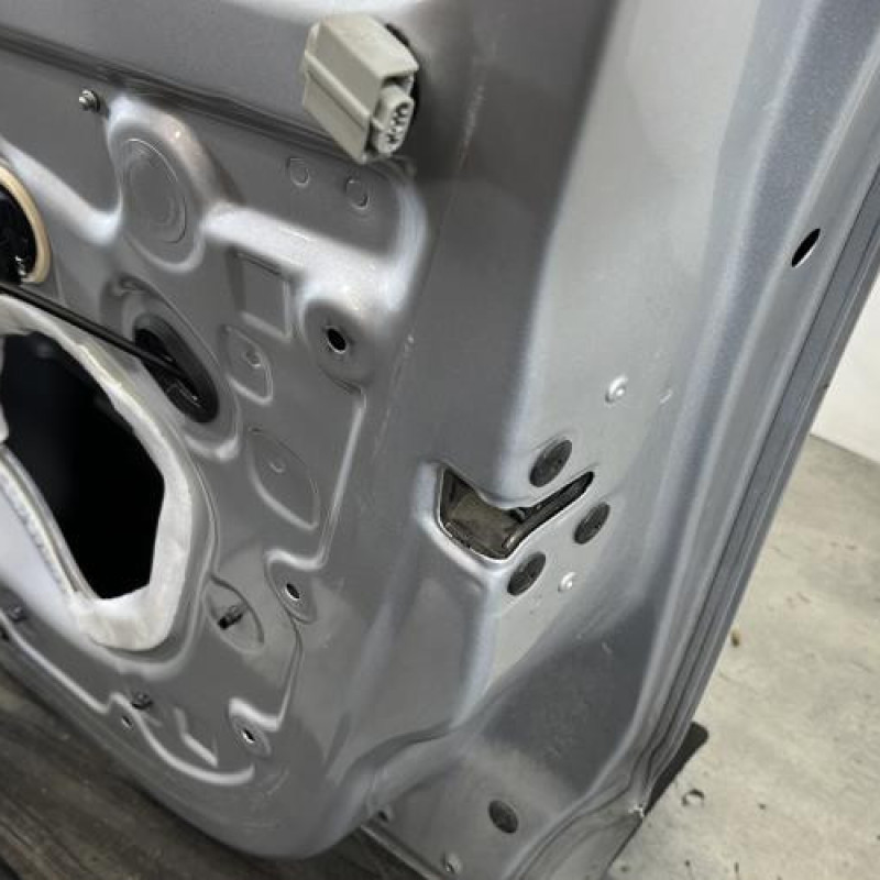 Porte avant droit RENAULT CLIO 4 Photo n°4