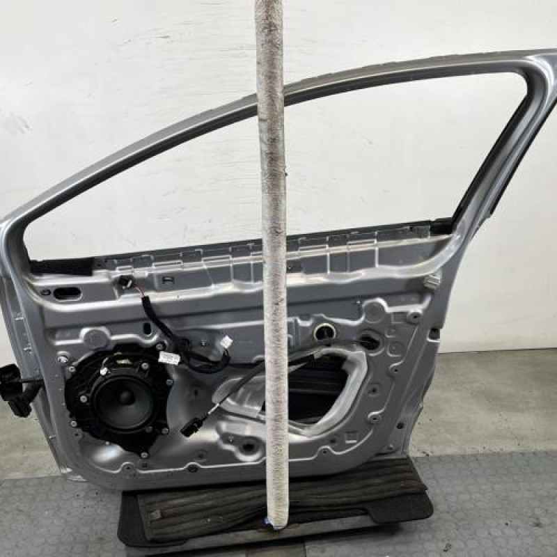 Porte avant droit RENAULT CLIO 4 Photo n°5