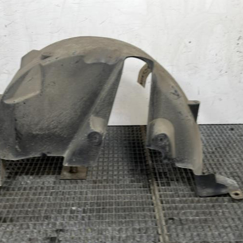 Pare boue arriere droit RENAULT CLIO 4 Photo n°2