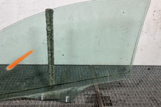 Vitre avant droit PEUGEOT 207