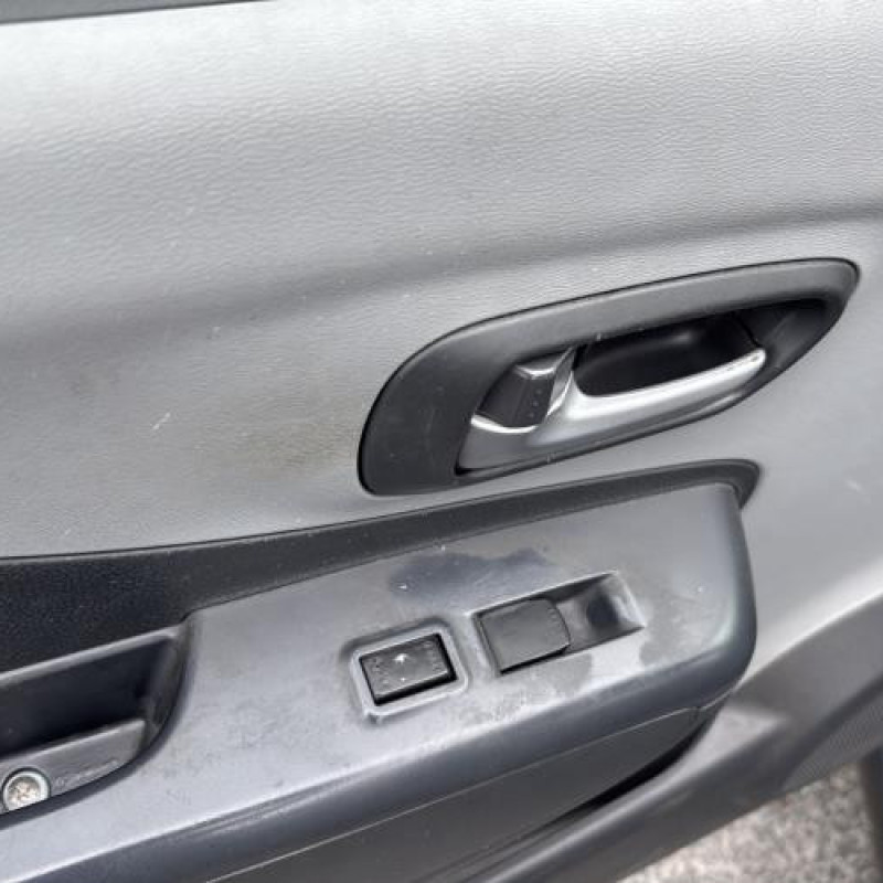 Porte arriere gauche SUZUKI ALTO 3 Photo n°17