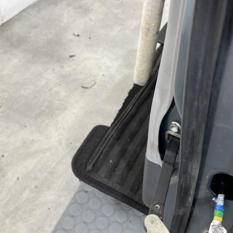 Porte avant gauche SUZUKI ALTO 3 Photo n°7