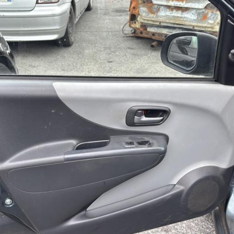 Porte avant gauche SUZUKI ALTO 3 Photo n°19
