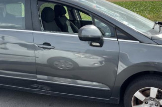 Compresseur clim PEUGEOT 5008 1