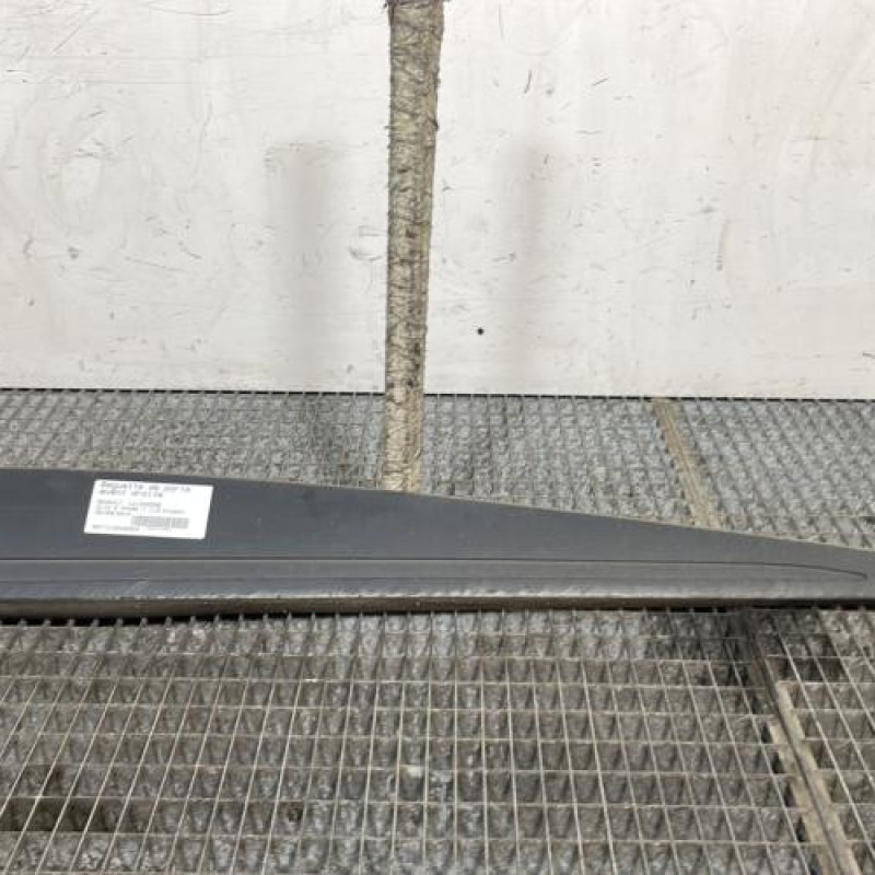 Baguette de porte avant droite RENAULT CLIO 4 Photo n°1