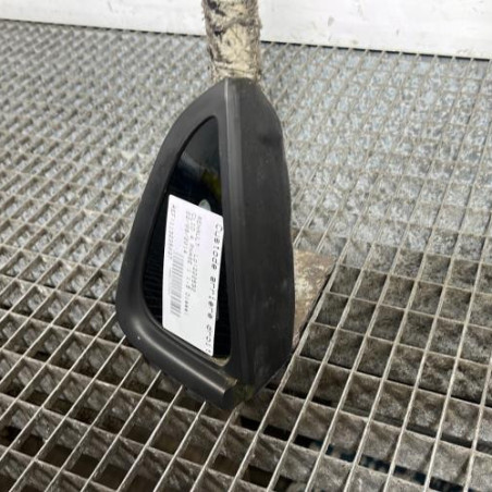 Custode arriere droit RENAULT CLIO 4