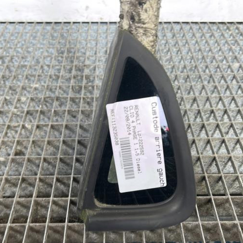 Custode arriere gauche RENAULT CLIO 4 Photo n°1