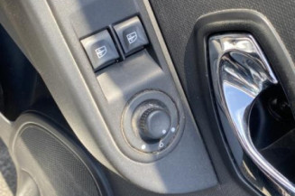 Custode arriere gauche RENAULT CLIO 4