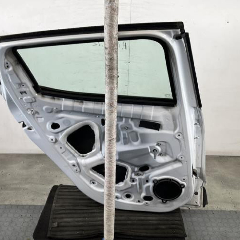 Porte arriere gauche RENAULT CLIO 4 Photo n°6