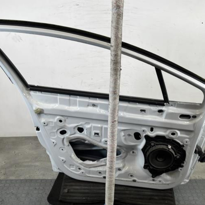 Porte avant gauche RENAULT CLIO 4 Photo n°4