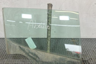 Vitre arriere droit RENAULT CLIO 4 Photo n°1