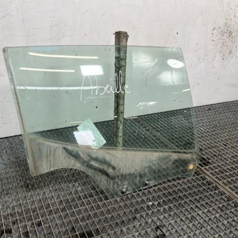Vitre arriere droit RENAULT CLIO 4 Photo n°3
