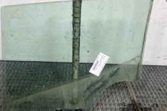 Vitre arriere droit RENAULT CLIO 4