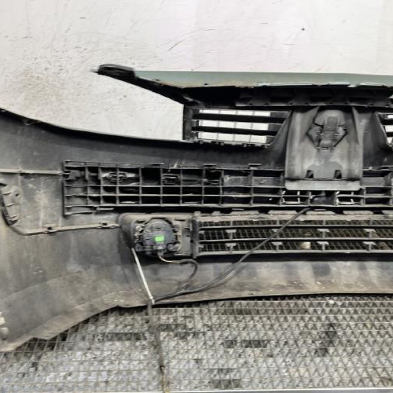 Pare choc avant RENAULT MEGANE 2 Photo n°6