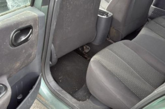 Pare choc avant RENAULT MEGANE 2