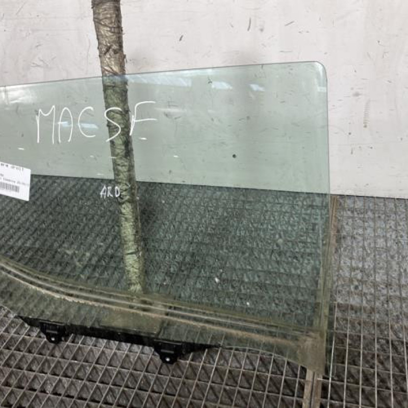 Vitre arriere droit NISSAN MICRA 5 Photo n°3