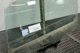 Vitre avant gauche NISSAN MICRA 5