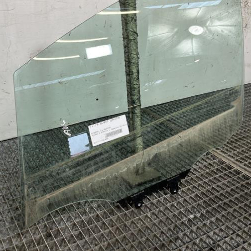 Vitre avant gauche NISSAN MICRA 5 Photo n°2