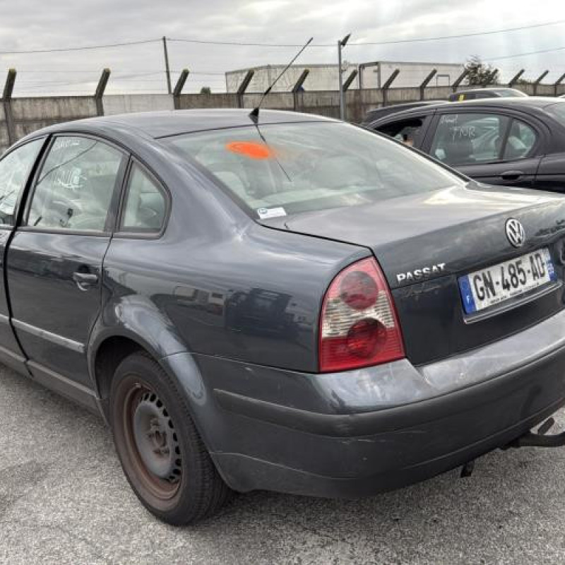 Pompe de direction VOLKSWAGEN PASSAT 4 Photo n°7