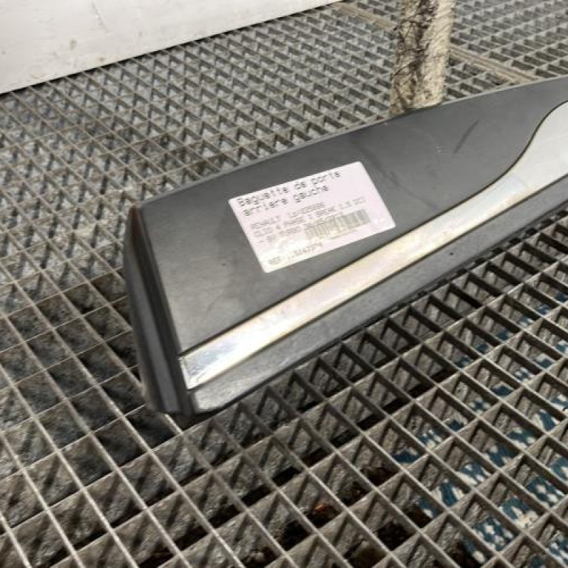 Baguette de porte arriere gauche  RENAULT CLIO 4 Photo n°2