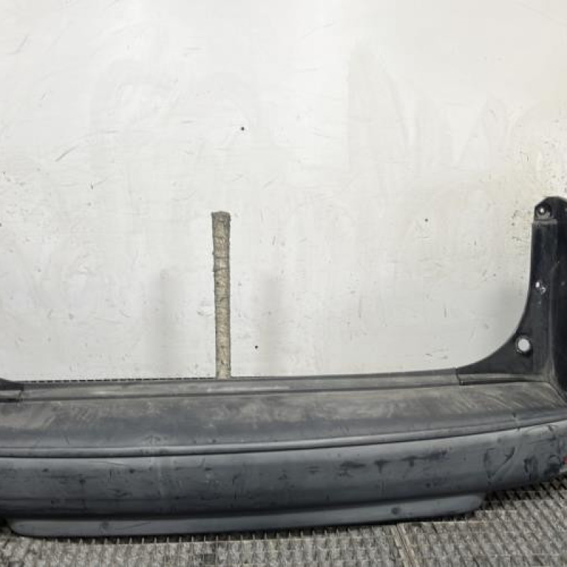 Pare choc arriere RENAULT CLIO 4 Photo n°1