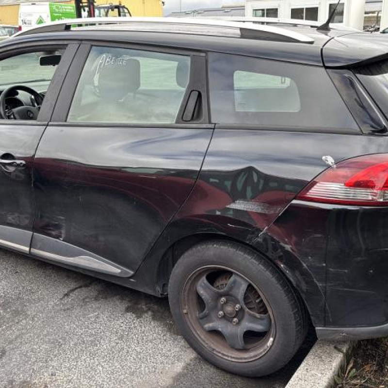 Vitre arriere gauche RENAULT CLIO 4 Photo n°10