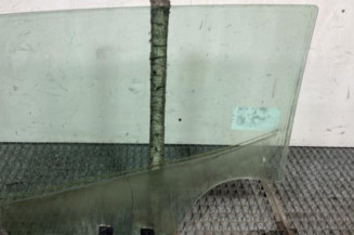 Vitre arriere droit RENAULT CLIO 4