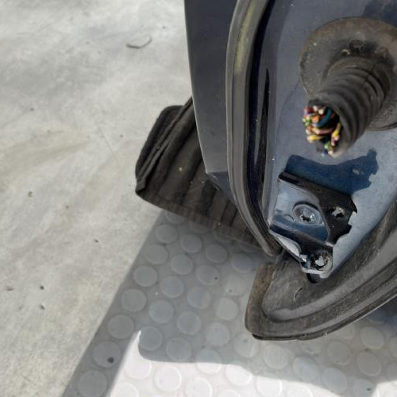 Porte avant gauche PEUGEOT 3008 1 Photo n°6