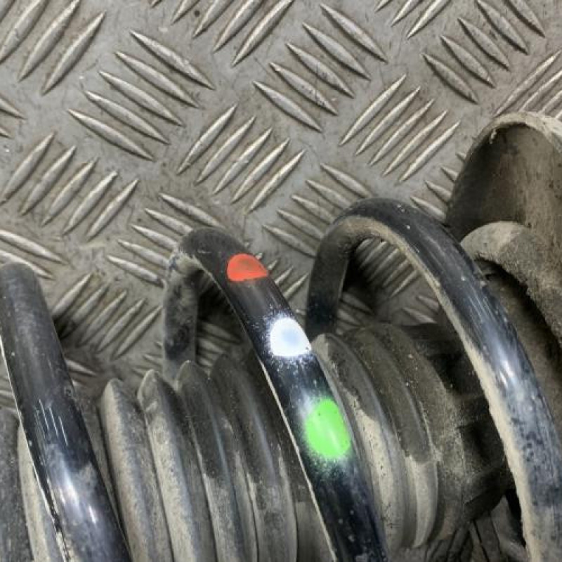 Amortisseur avant gauche PEUGEOT 3008 1 Photo n°2