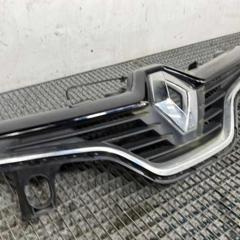 Calandre RENAULT CAPTUR 1 Photo n°2