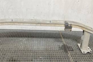 Renfort pare choc avant (traverse) RENAULT CAPTUR 1 Photo n°1