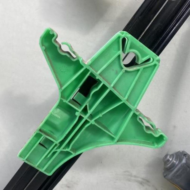 Leve vitre electrique arriere droit VOLKSWAGEN GOLF 7 Photo n°9